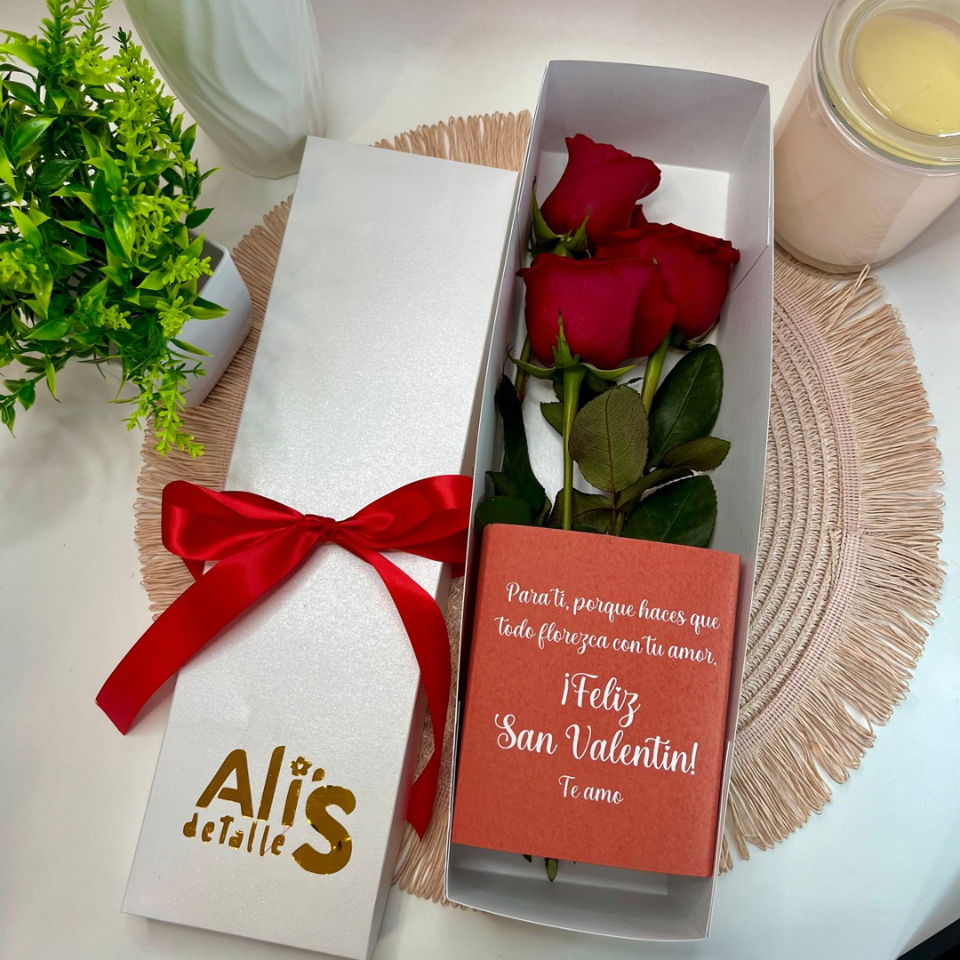 Caja amor con 3 rosas rojas