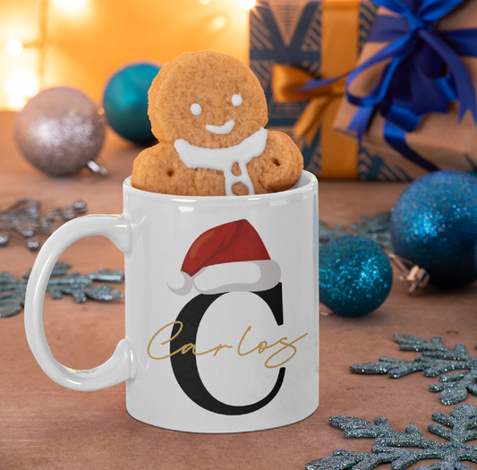 Taza gorrito navideño inicial y nombre